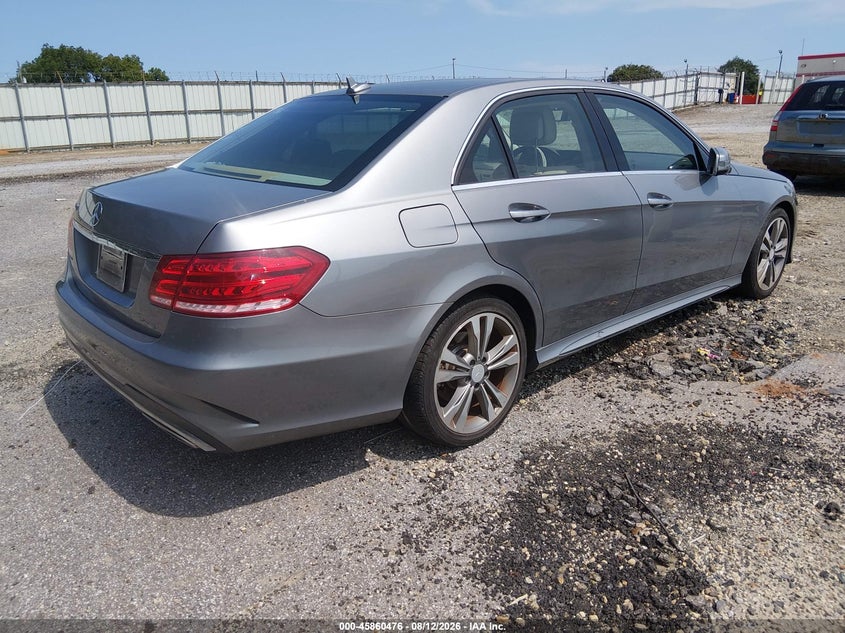 2014 Mercedes-benz E-klasse VIN WDDHF5KB8EA810786 IAAI salvage auction — NORMAL WEAR, Clear (Georgia), sold $725 on 2026-08-20 (photo 4)