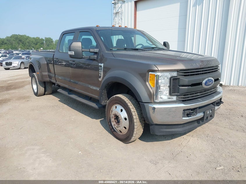 2017 Ford F-450 VIN 1FT8W4DT2HED60558 — IAAI salvage auction photo
