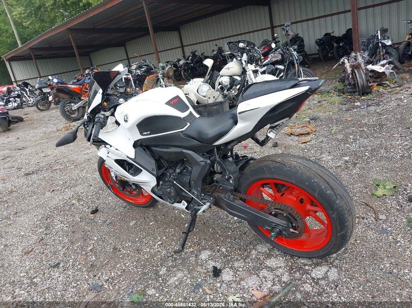 2023 Yamaha Yzf VIN JYARM38E7PA004933 IAAI salvage auction — FRONT END, Wait Title, sold $2,200 on 2026-09-23 (photo 3)