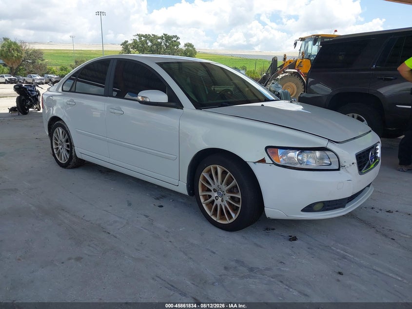 2011 Volvo S40 VIN YV1672MS4B2550669 IAAI salvage auction — NORMAL WEAR, Clear (Florida), sold $75 on 2026-08-18 (photo 1)