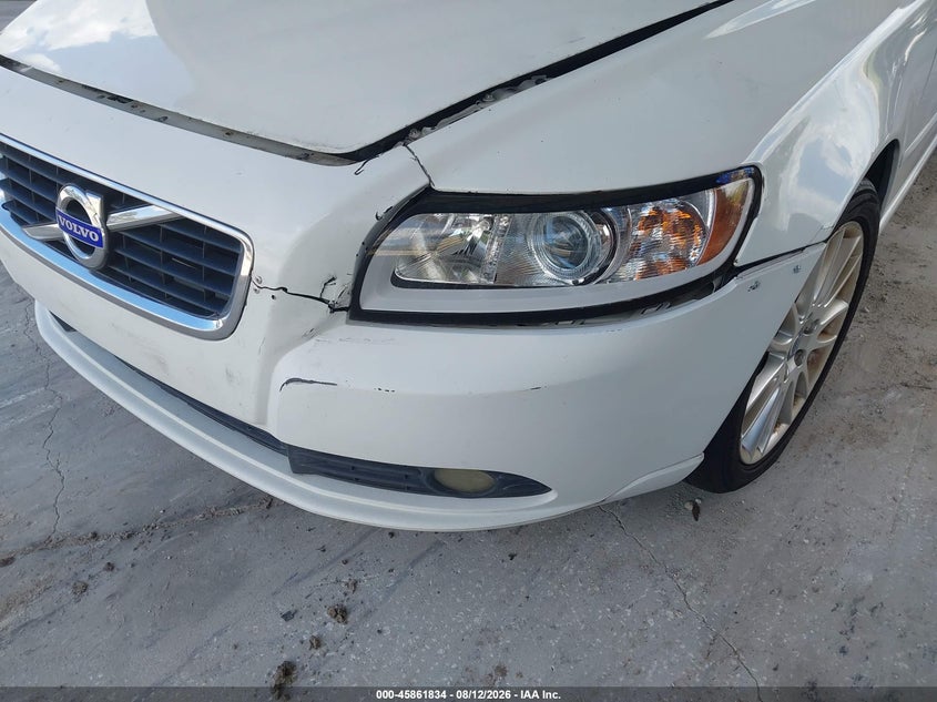 2011 Volvo S40 VIN YV1672MS4B2550669 IAAI salvage auction — NORMAL WEAR, Clear (Florida), sold $75 on 2026-08-18 (photo 6)