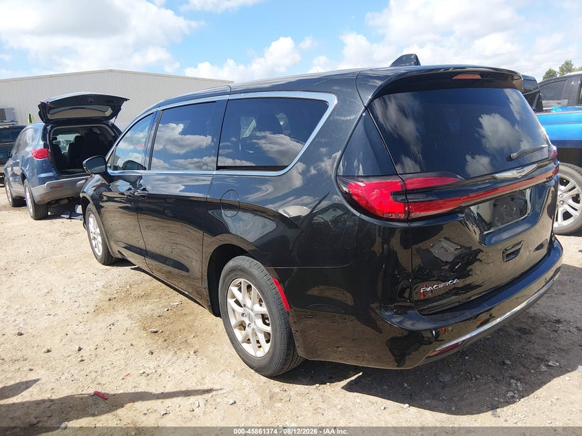 2023 Chrysler Pacifica VIN 2C4RC1BG2PR620685 IAAI salvage auction — FRONT END, Salvage Title, sold $11,300 on 2026-08-20 (photo 3)
