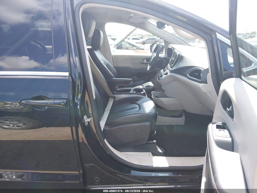 2023 Chrysler Pacifica VIN 2C4RC1BG2PR620685 IAAI salvage auction — FRONT END, Salvage Title, sold $11,300 on 2026-08-20 (photo 5)