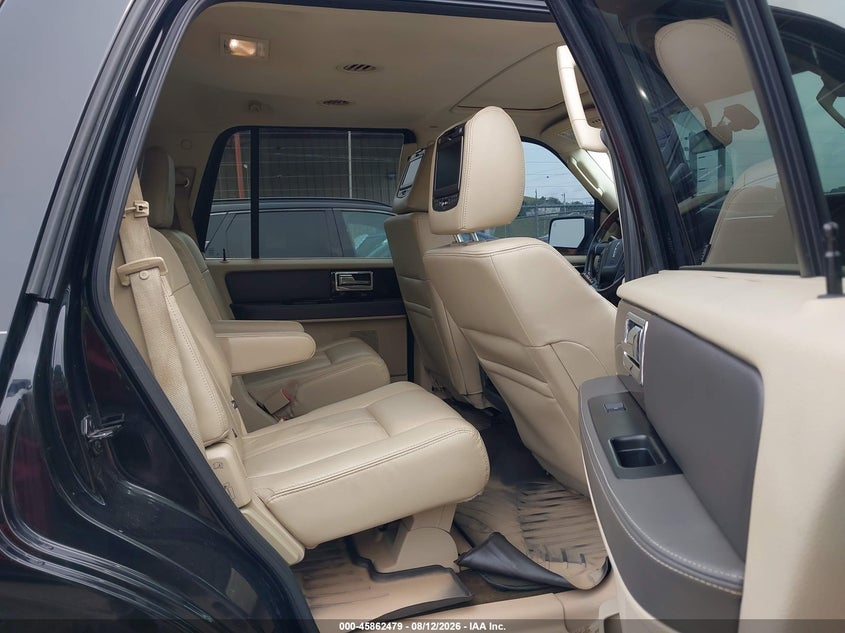 2017 Lincoln Navigator VIN 5LMJJ2LT8HEL00492 IAAI salvage auction — WATER/FLOOD, Salvage (West Virginia), sold $2,900 on 2026-09-26 (photo 8)
