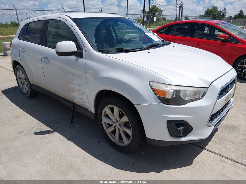 2013 Mitsubishi Outlander VIN 4A4AP3AU2DE015927 IAAI salvage auction — REPOSSESSION, Salvage Title, sold $1,600 on 2026-09-04 (photo 1)
