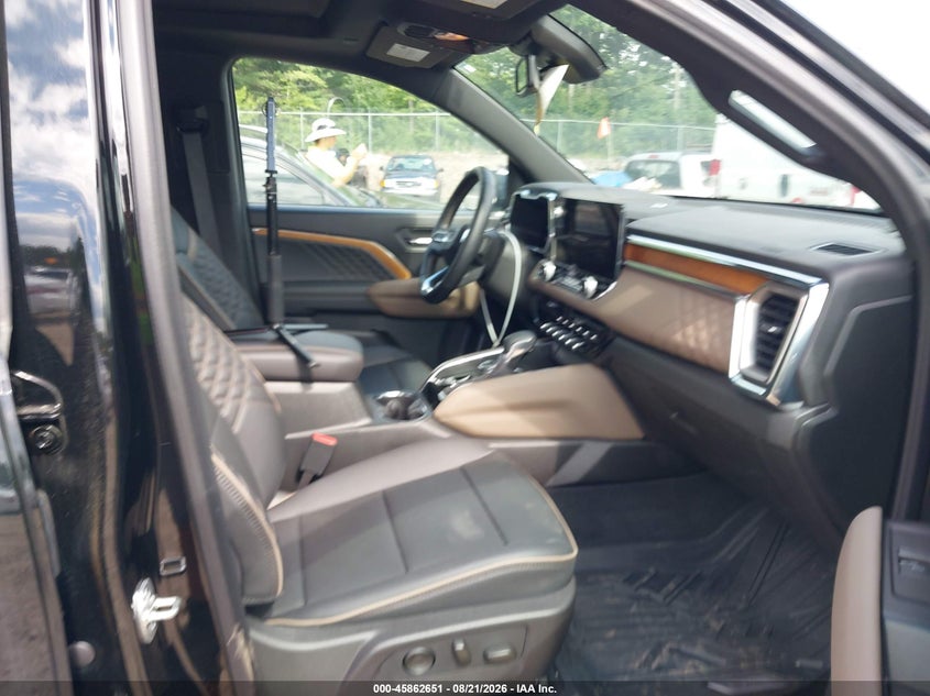 2025 Gmc Canyon VIN 1GTP2FEK6S1115656 IAAI salvage auction — RIGHT SIDE, Salvage (Massachusetts), sold $29,775 on 2026-09-21 (photo 5)