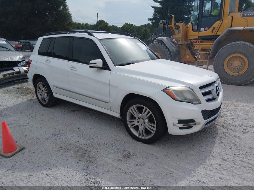 2015 Mercedes-benz Glk-class VIN WDCGG0EB0FG337623 IAAI salvage auction — NORMAL WEAR, Clear (Oklahoma), sold $450 on 2026-08-17 (photo 1)