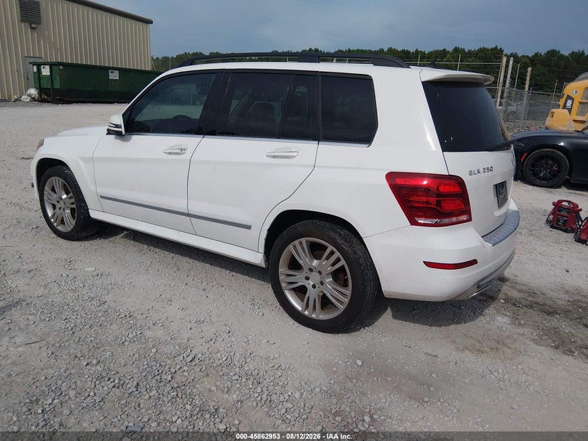 2015 Mercedes-benz Glk-class VIN WDCGG0EB0FG337623 IAAI salvage auction — NORMAL WEAR, Clear (Oklahoma), sold $450 on 2026-08-17 (photo 3)