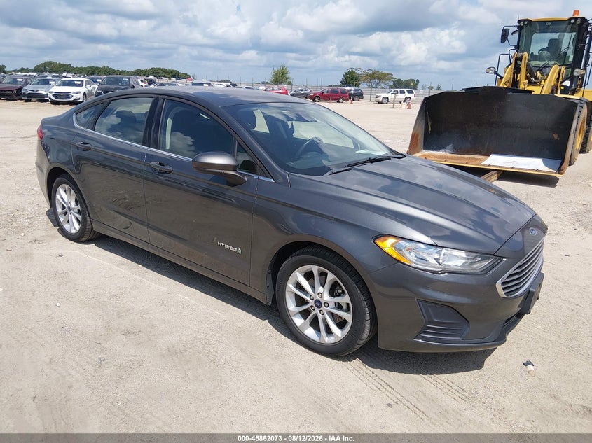 2019 Ford Fusion VIN 3FA6P0LU3KR258686 — IAAI salvage auction photo