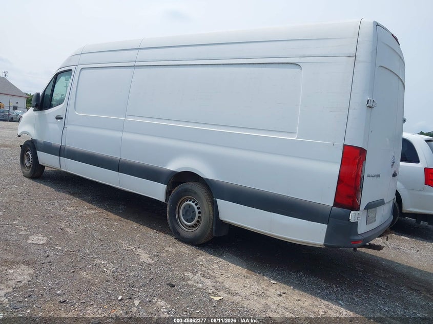 2019 Freightliner Sprinter 2500 VIN WDRPF1CD4KP160393 IAAI salvage auction — FRONT END, Clear (Pennsylvania), sold $12,050 on 2026-08-26 (photo 3)