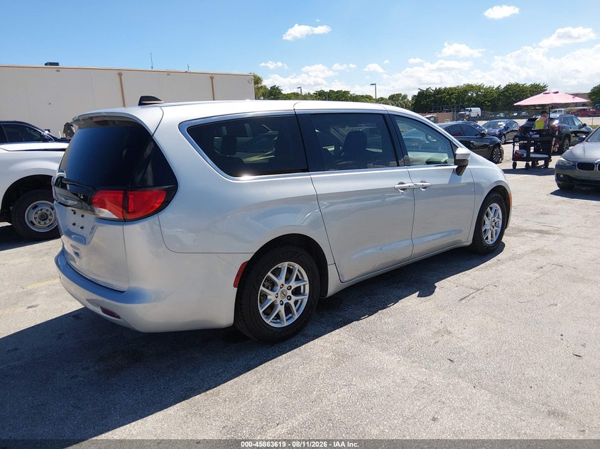 2023 Chrysler Voyager VIN 2C4RC1CG3PR553996 IAAI salvage auction — NORMAL WEAR, Salvage Title, sold $8,000 on 2026-08-26 (photo 4)
