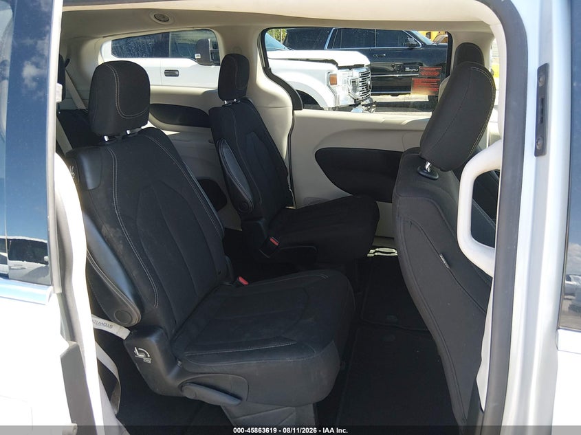 2023 Chrysler Voyager VIN 2C4RC1CG3PR553996 IAAI salvage auction — NORMAL WEAR, Salvage Title, sold $8,000 on 2026-08-26 (photo 8)
