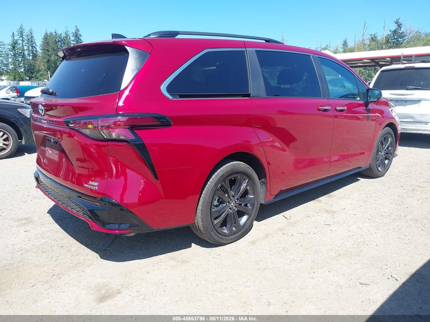 2024 Toyota Sienna VIN 5TDDRKEC4RS183645 IAAI salvage auction — LEFT REAR, Salvage Title, sold $35,000 on 2026-08-19 (photo 4)