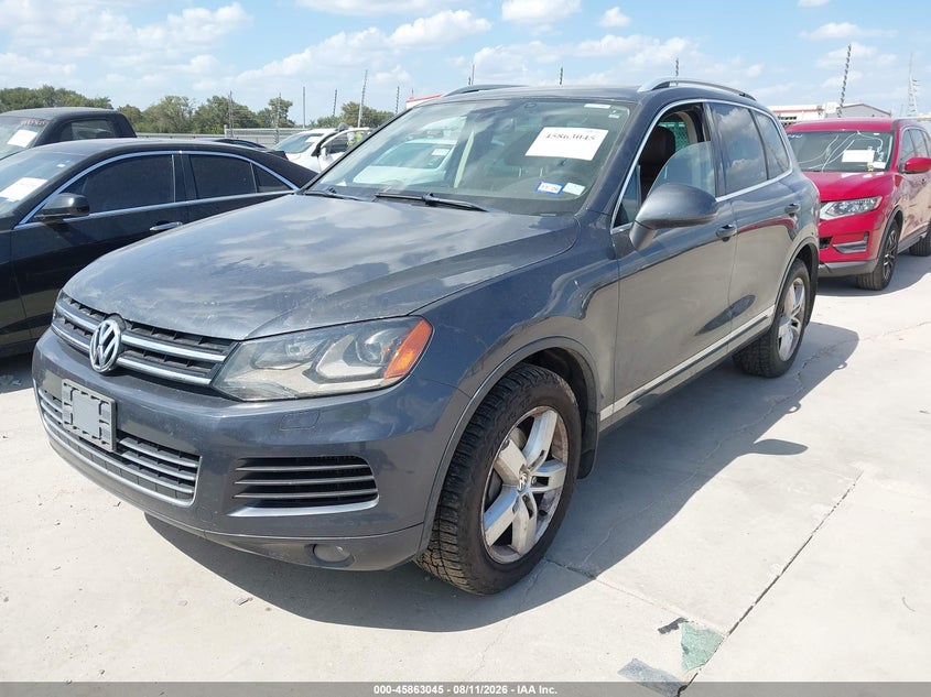 2012 Volkswagen Touareg VIN WVGEK9BP7CD008989 IAAI salvage auction — NORMAL WEAR, Original (Texas), sold $850 on 2026-08-18 (photo 2)