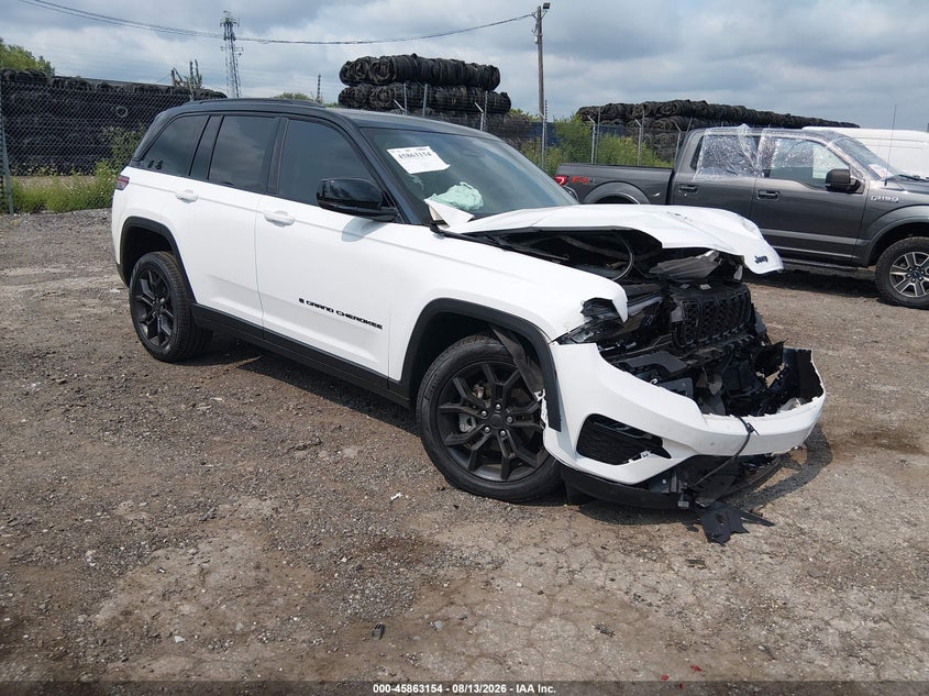 2025 Jeep Grand cherokee VIN 1C4RJHBG6S8792608 — IAAI salvage auction photo