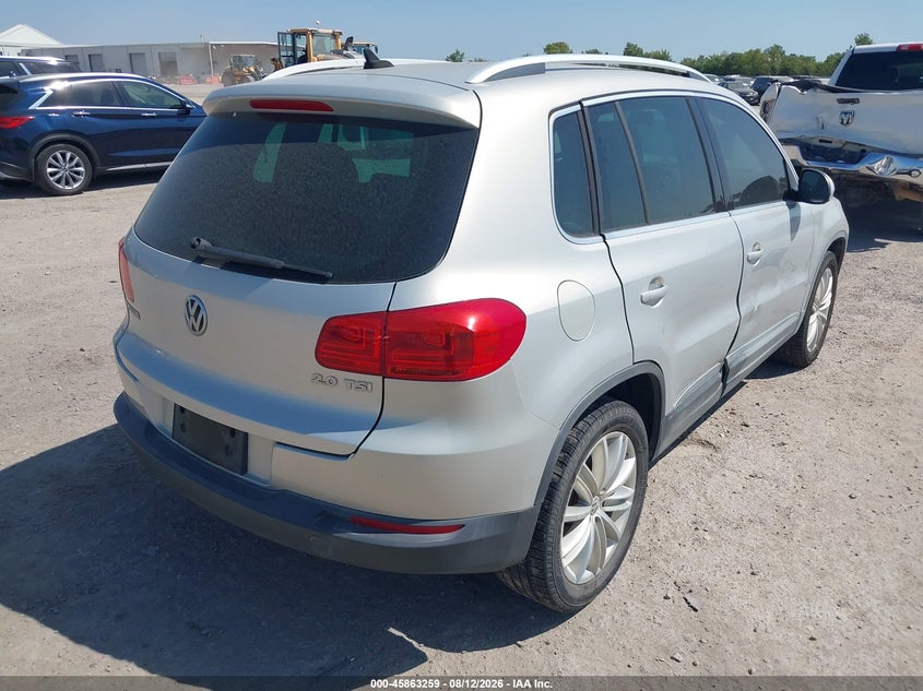 2013 Volkswagen Tiguan VIN WVGAV7AX8DW536316 IAAI salvage auction — SIDE, Original (Texas), sold $1,300 on 2026-08-19 (photo 4)