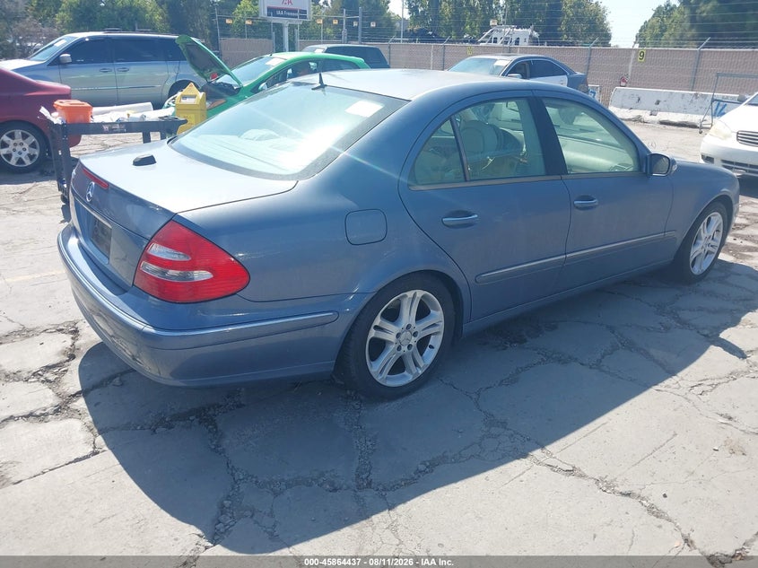 2005 Mercedes-benz E-class VIN WDBUF70J45A751345 IAAI salvage auction — NORMAL WEAR, Clear - Dealer Only (California), sold $375 on 2026-08-19 (photo 4)