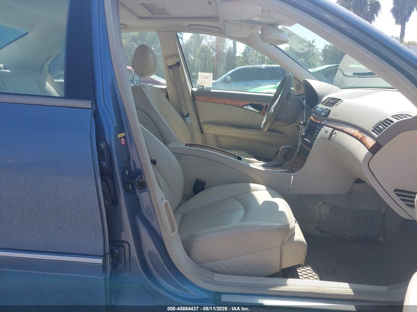 2005 Mercedes-benz E-class VIN WDBUF70J45A751345 IAAI salvage auction — NORMAL WEAR, Clear - Dealer Only (California), sold $375 on 2026-08-19 (photo 5)