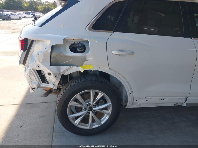 2021 Audi Q3 VIN WA1DECF37M1131586 IAAI salvage auction — REAR END, Wait Title, sold $8,200 on 2026-09-05 (photo 6)