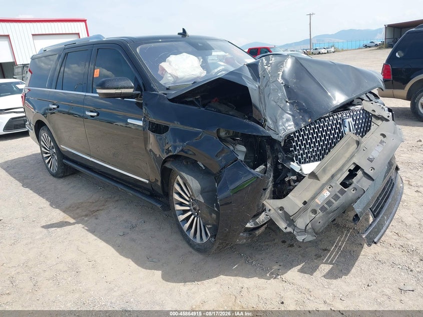 2019 Lincoln Navigator VIN 5LMJJ3LT8KEL17595 — IAAI salvage auction photo