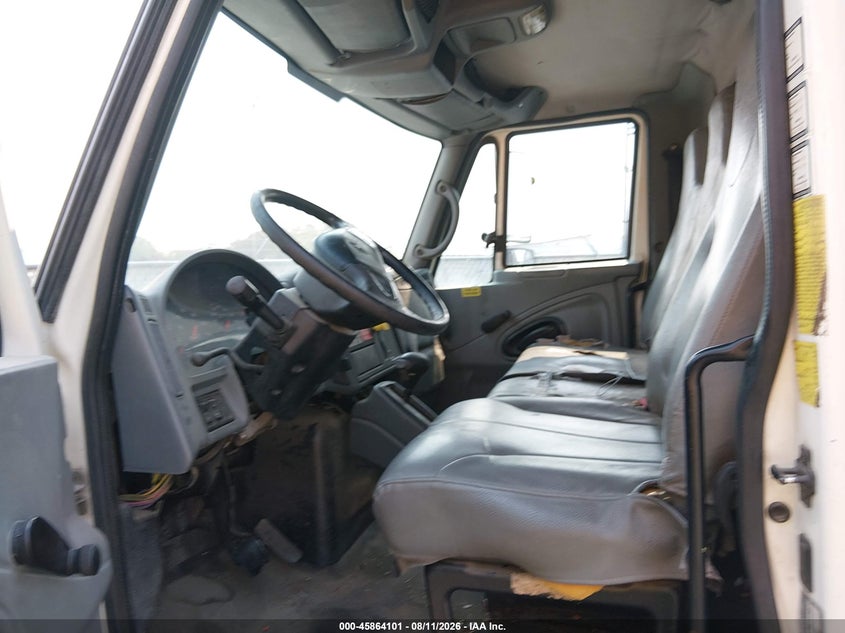 2002 International 4000 series VIN 1HTMMAAL62H412354 IAAI salvage auction — ALL OVER, Clear (California), sold $325 on 2026-09-04 (photo 7)