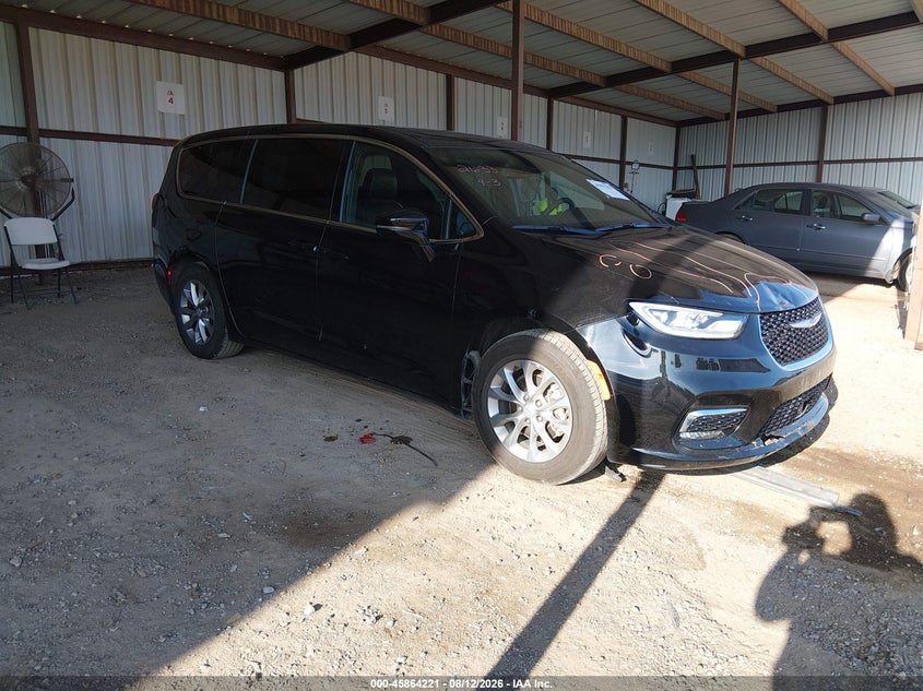 2026 Chrysler Pacifica VIN 2C4RC1GG4TR176194 IAAI salvage auction — FRONT END, Enterprise Vehicles Clear Only (Michigan), sold $22,750 on 2026-08-19 (photo 1)