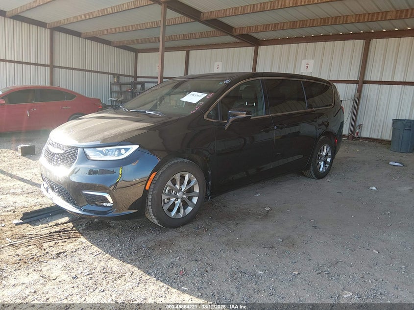 2026 Chrysler Pacifica VIN 2C4RC1GG4TR176194 IAAI salvage auction — FRONT END, Enterprise Vehicles Clear Only (Michigan), sold $22,750 on 2026-08-19 (photo 2)