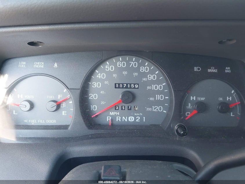 2004 Mercury Grand marquis VIN 2MEFM75W34X623235 IAAI salvage auction — LEFT FRONT, Salvage (Ohio), sold $350 on 2026-09-03 (photo 7)