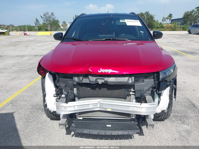 2026 Jeep Compass VIN 3C4NJDCN9TT178319 IAAI salvage auction — FRONT END, Wait Title, sold $15,400 on 2026-08-27 (photo 6)