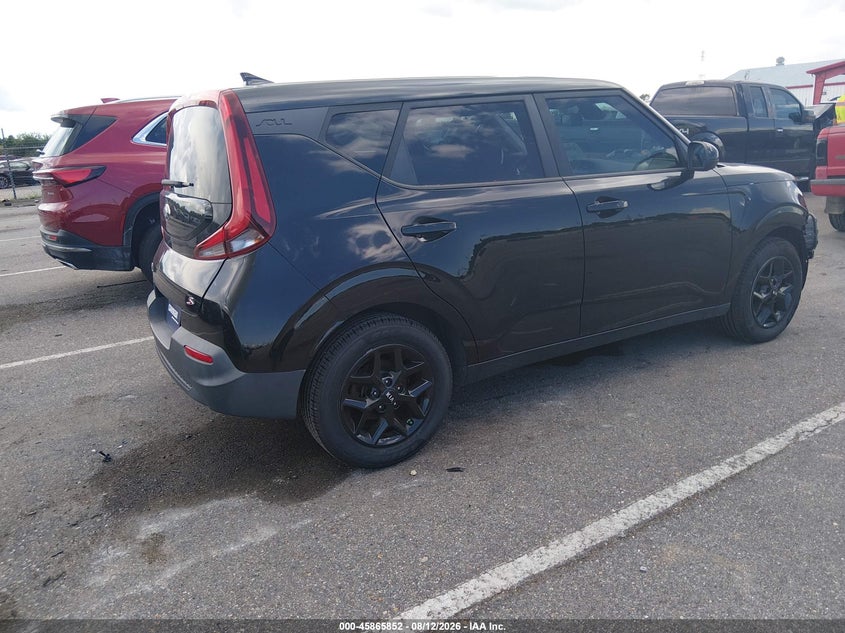 2021 Kia Soul VIN KNDJ23AU8M7748557 IAAI salvage auction — FRONT END, Salvage Title, sold $1,800 on 2026-08-22 (photo 4)