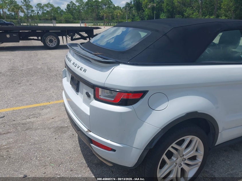 2017 Land rover Range rover evoque VIN SALVD5BGXHH157669 IAAI salvage auction — WATER/FLOOD, Salvage Title, sold $1,650 on 2026-10-03 (photo 6)