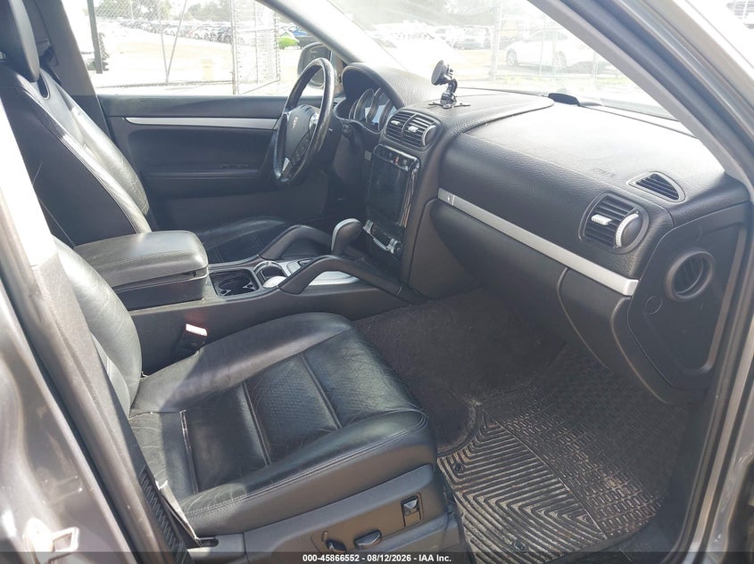 2006 Porsche Cayenne VIN WP1AB29P96LA66109 IAAI salvage auction — NORMAL WEAR, Clear (Florida), sold $375 on 2026-08-19 (photo 5)