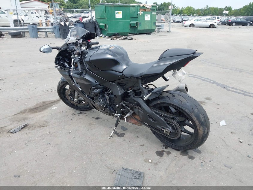 2025 Yamaha Yzf1000 VIN JYARNA7E0SA000329 IAAI salvage auction — LEFT FRONT, Salvage (North Carolina), sold $11,200 on 2026-09-21 (photo 3)