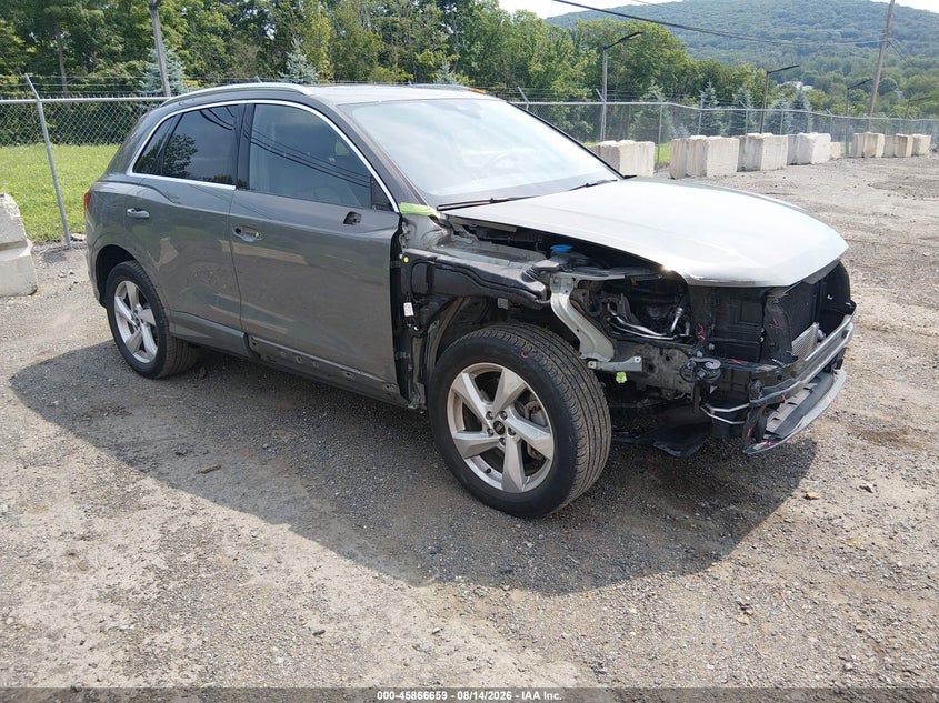 2021 Audi Q3 VIN WA1BUCF35M1109807 — IAAI salvage auction photo