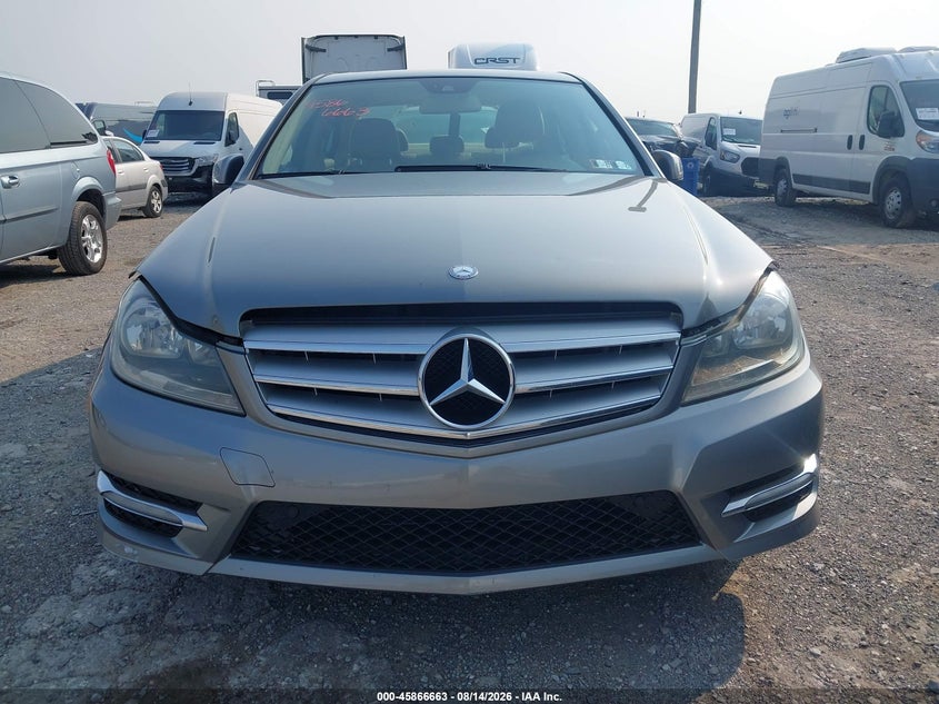 2013 Mercedes-benz C class VIN WDDGF8AB4DA786161 IAAI salvage auction — NORMAL WEAR, Clear (Pennsylvania), sold $1,000 on 2026-08-19 (photo 6)