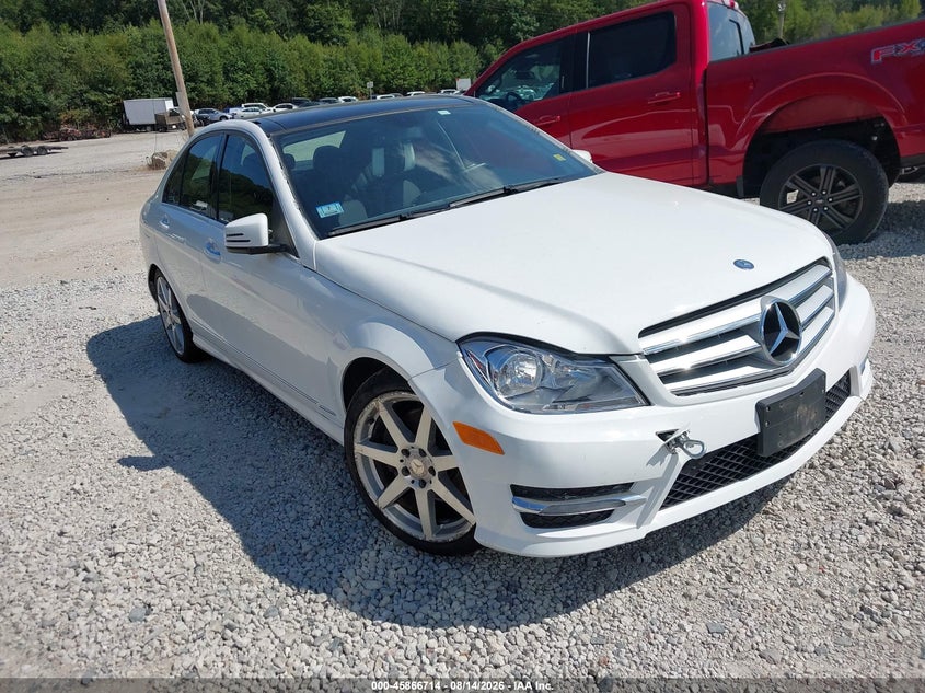 2013 Mercedes-benz VIN WDDGF8AB4DR244690 IAAI salvage auction — VANDALISM, Clear (Massachusetts), sold $1,200 on 2026-08-21 (photo 1)