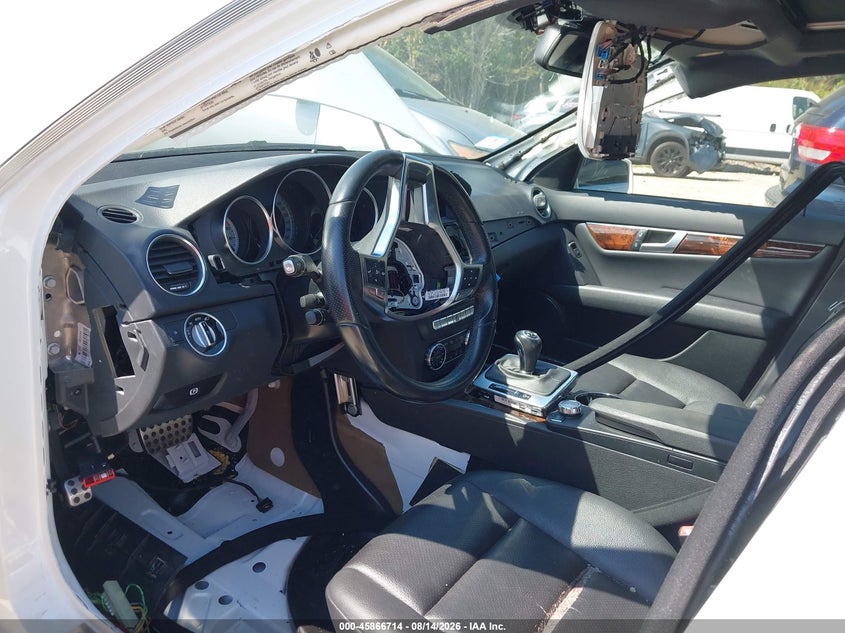 2013 Mercedes-benz VIN WDDGF8AB4DR244690 IAAI salvage auction — VANDALISM, Clear (Massachusetts), sold $1,200 on 2026-08-21 (photo 6)