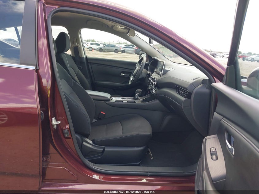 2024 Nissan Sentra VIN 3N1AB8CV5RY338827 IAAI salvage auction — REAR END, Salvage Title, sold $8,600 on 2026-08-19 (photo 5)