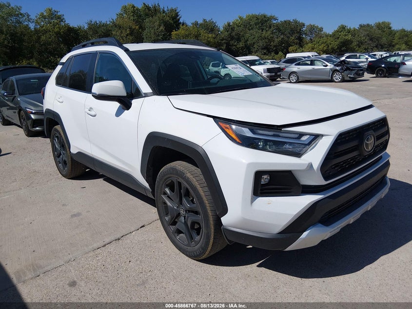 2024 Toyota Rav 4 VIN 2T3J1RFV6RW476898 — IAAI salvage auction photo