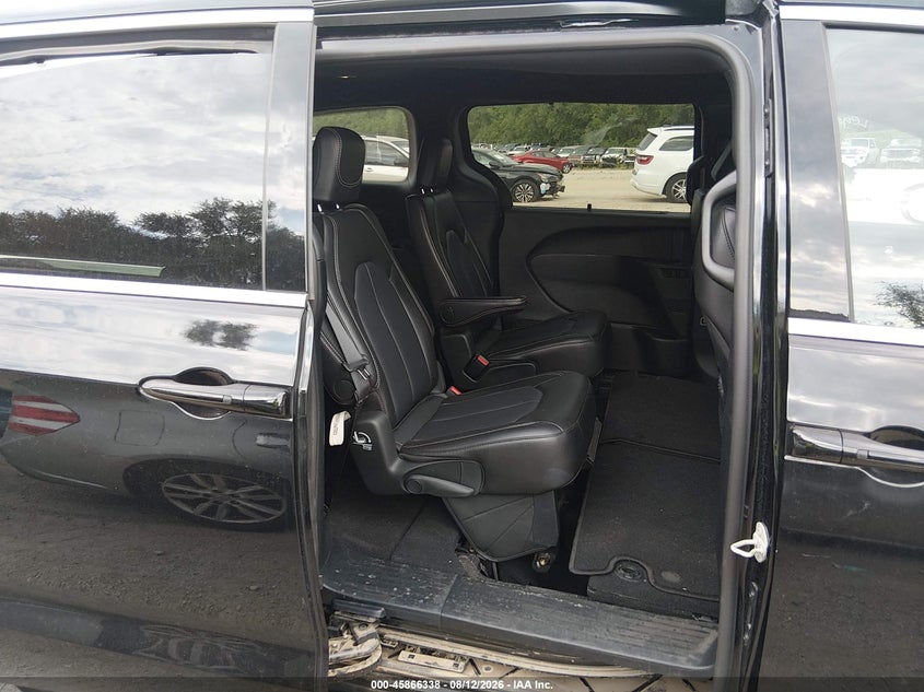 2026 Chrysler Pacifica VIN 2C4RC1BG7TR200611 IAAI salvage auction — FRONT END, Salvage Title, sold $9,000 on 2026-08-21 (photo 8)