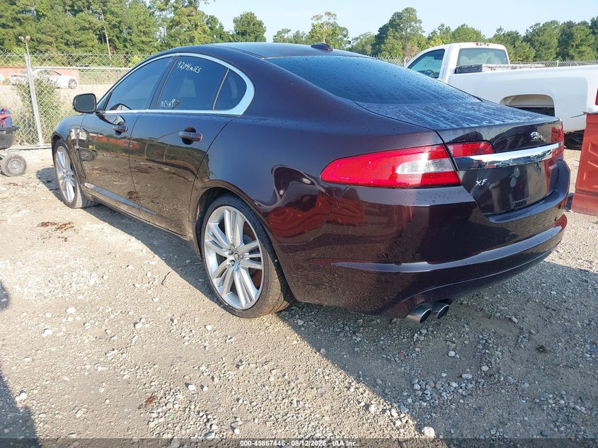 2011 Jaguar Xf VIN SAJWA0HE8BMR99763 IAAI salvage auction — NORMAL WEAR, Clear-Dealer Only (Indiana), sold $800 on 2026-09-08 (photo 3)