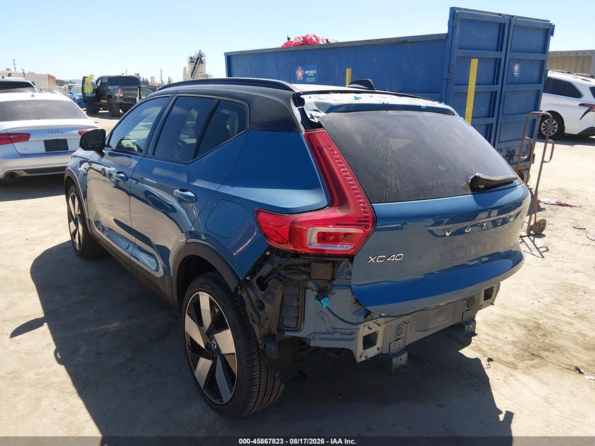 2023 Volvo Xc40 VIN YV4ED3UM3P2075778 IAAI salvage auction — RIGHT SIDE, Wait Title, sold $16,350 on 2026-09-10 (photo 3)