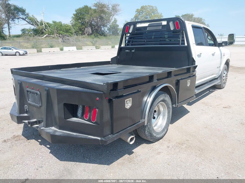 2021 Ram 3500 VIN 3C7WRTCL6MG577871 IAAI salvage auction — SIDE, Salvage Title, sold $29,200 on 2026-08-20 (photo 4)