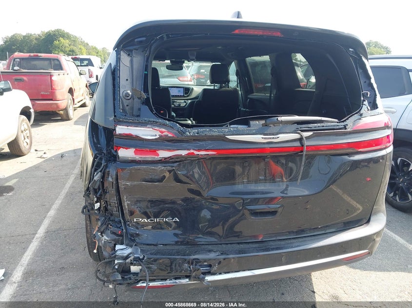 2026 Chrysler Pacifica VIN 2C4RC1BG1TR217033 IAAI salvage auction — REAR END, Wait Title, sold $10,300 on 2026-08-28 (photo 6)