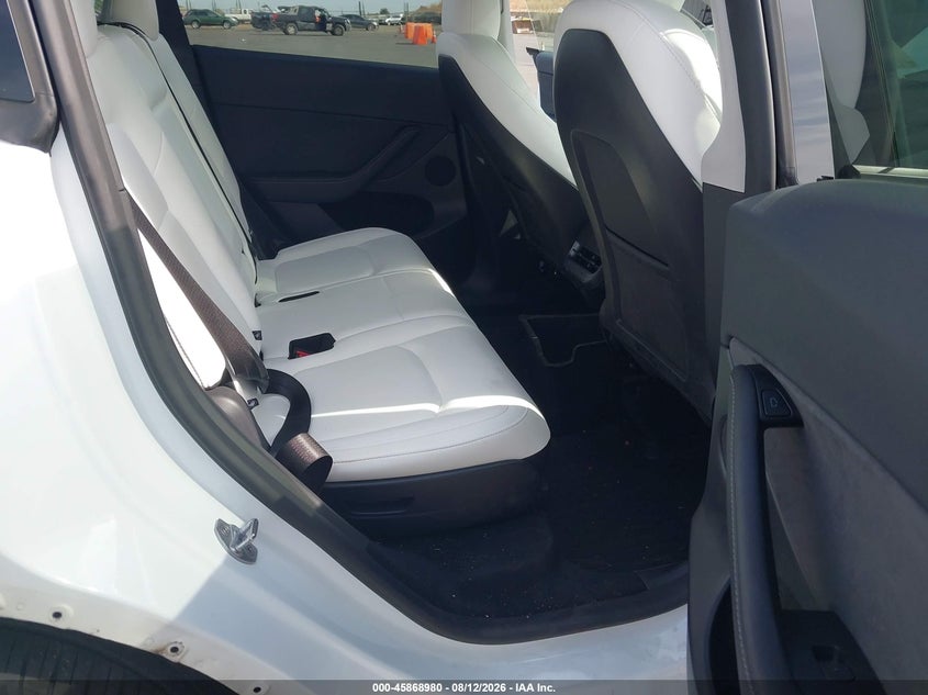 2024 Tesla Model y VIN 7SAYGAEE7RF189871 IAAI salvage auction — REAR END, Wait Title, sold $11,300 on 2026-09-02 (photo 8)