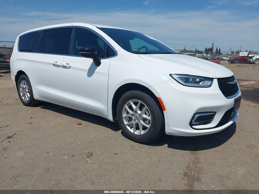 2025 Chrysler Pacifica VIN 2C4RC1BG5SR552164 IAAI salvage auction — SIDE, Salvage Title, sold $15,200 on 2026-08-19 (photo 1)