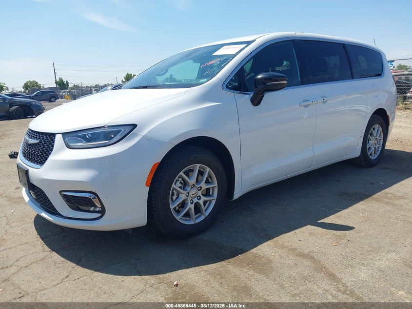 2025 Chrysler Pacifica VIN 2C4RC1BG5SR552164 IAAI salvage auction — SIDE, Salvage Title, sold $15,200 on 2026-08-19 (photo 2)