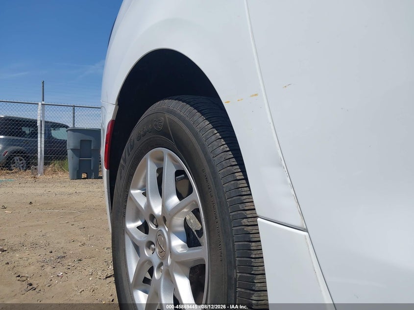 2025 Chrysler Pacifica VIN 2C4RC1BG5SR552164 IAAI salvage auction — SIDE, Salvage Title, sold $15,200 on 2026-08-19 (photo 6)