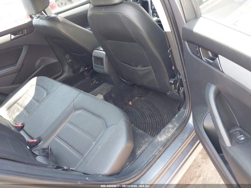 2012 Volkswagen Passat VIN 1VWBP7A36CC031775 IAAI salvage auction — NORMAL WEAR, Clear (Massachusetts), sold $725 on 2026-09-02 (photo 8)