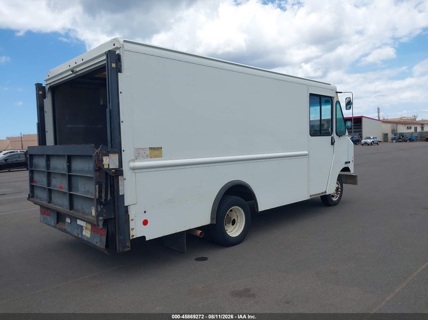 2017 Ford E-350 VIN 1FC3E3KS5HDC69873 IAAI salvage auction — NORMAL WEAR, Sf97 (Hawaii), sold $7,050 on 2026-09-01 (photo 4)